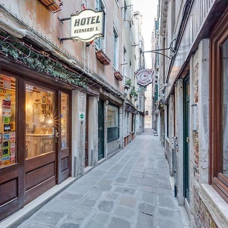 Hotel Bernardi Semenzato Venesia Bagian luar foto