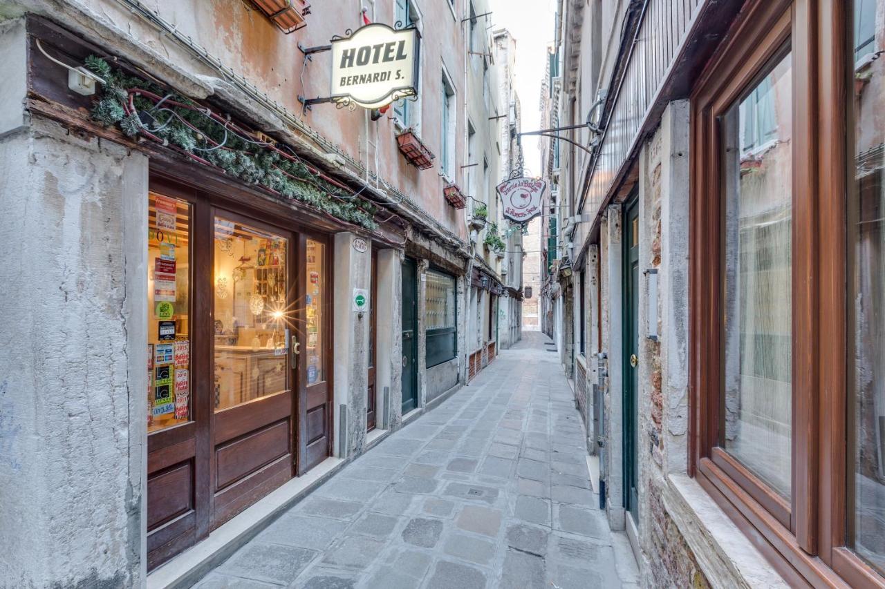 Hotel Bernardi Semenzato Venesia Bagian luar foto