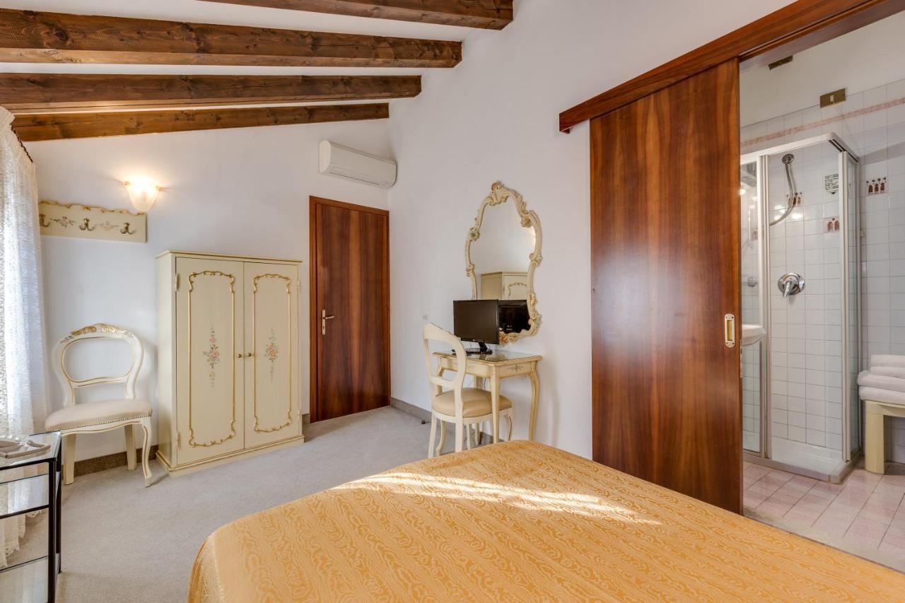Hotel Bernardi Semenzato Venesia Bagian luar foto