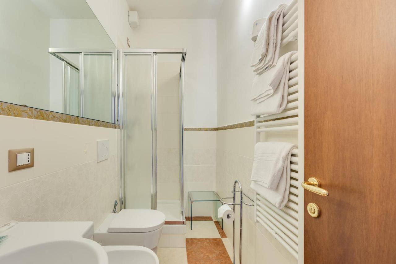 Hotel Bernardi Semenzato Venesia Bagian luar foto