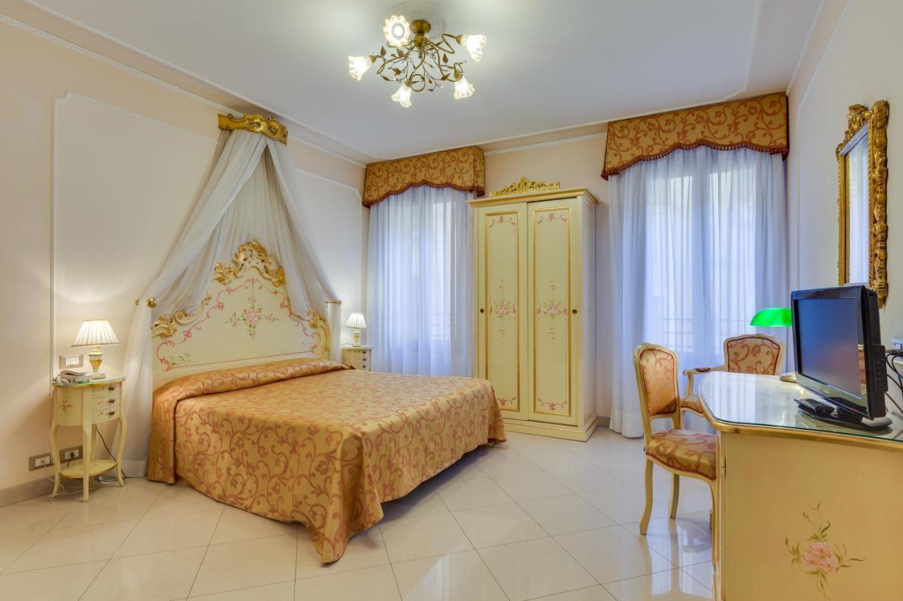 Hotel Bernardi Semenzato Venesia Bagian luar foto